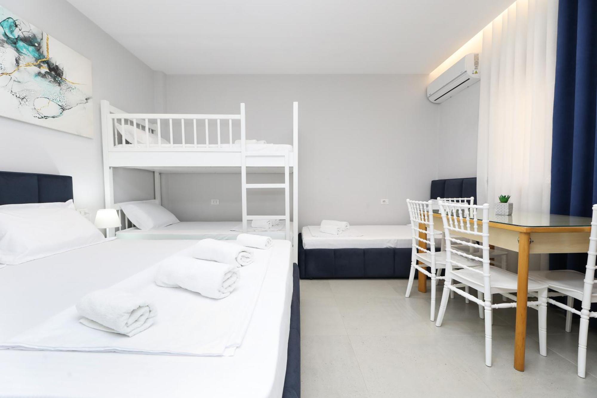 Vila Feliz - Premium Rooms With Free Private Parking Wlora Zewnętrze zdjęcie